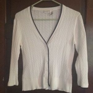 🍀 (2 items bundle for $7). Sweater